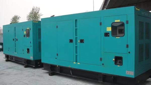 德庆康明斯400kw大型柴油二手发电机组